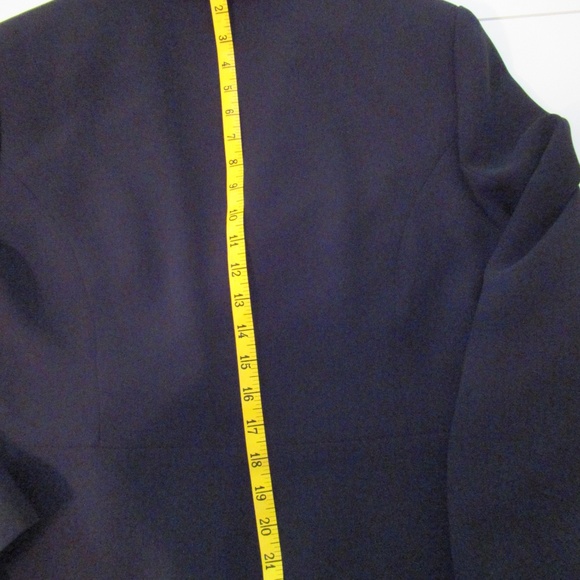 Henry Lee Women's Black Blazer - Picture 9 of 11